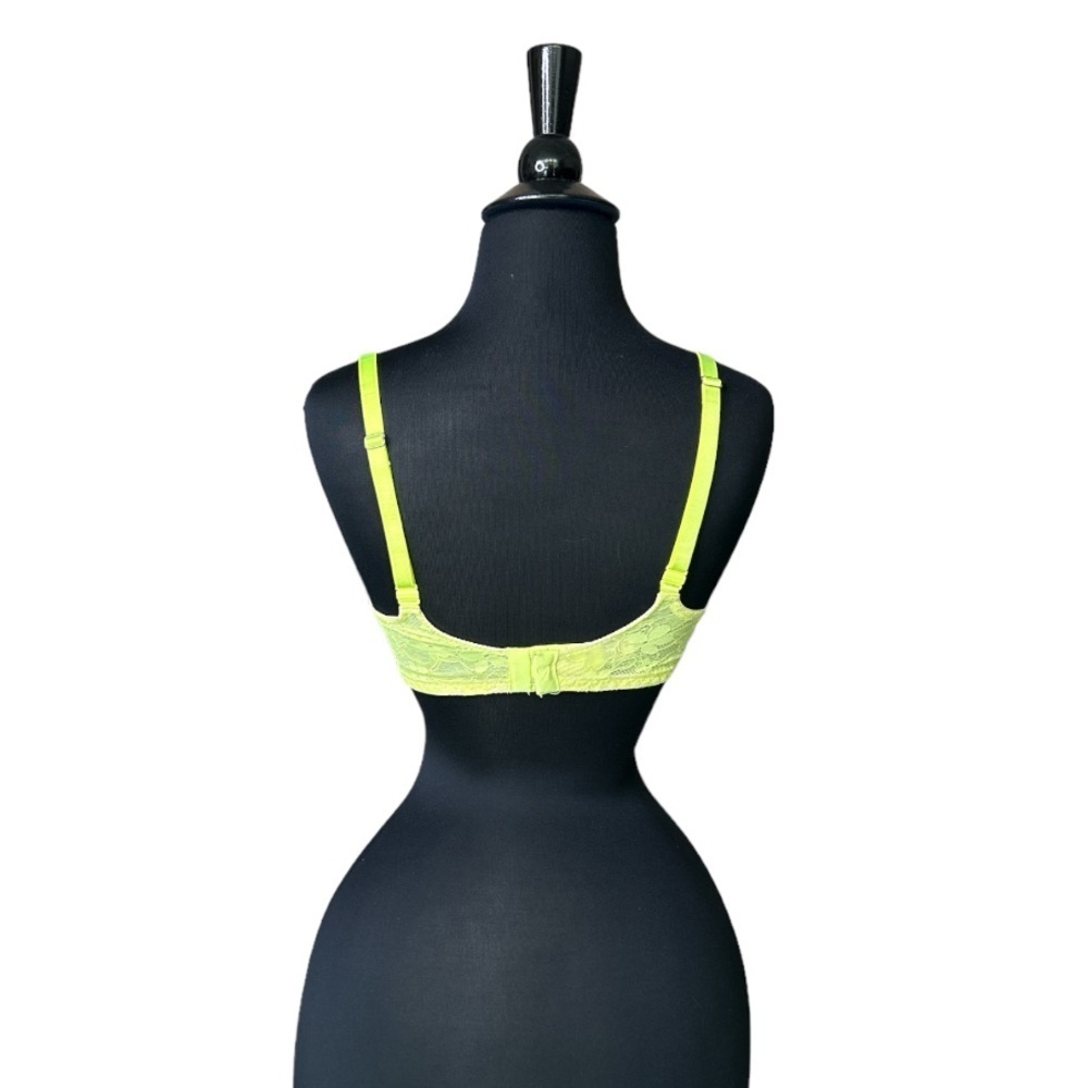 Victoria Secret Neon Green Laced Bra - Picture 3 of 10